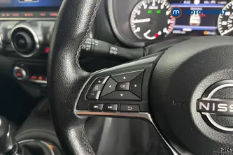 Nissan Juke N-Connecta Manual Petrol SUV - Stock Number (1688230) - 4th supplementary image