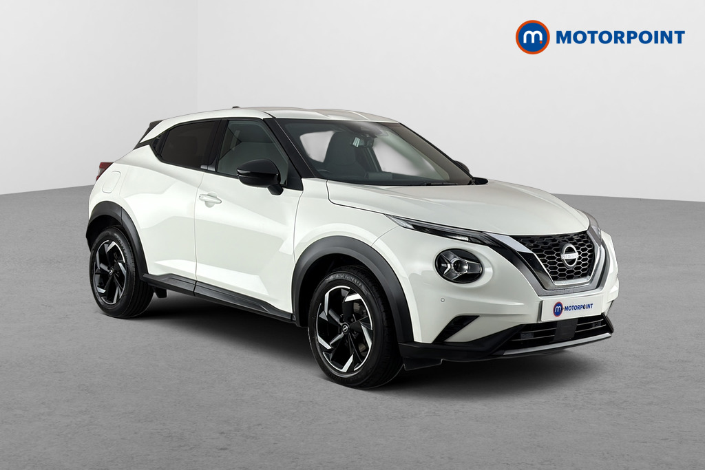 Nissan Juke N-Connecta Manual Petrol SUV - Stock Number (1688230) - Drivers side front corner