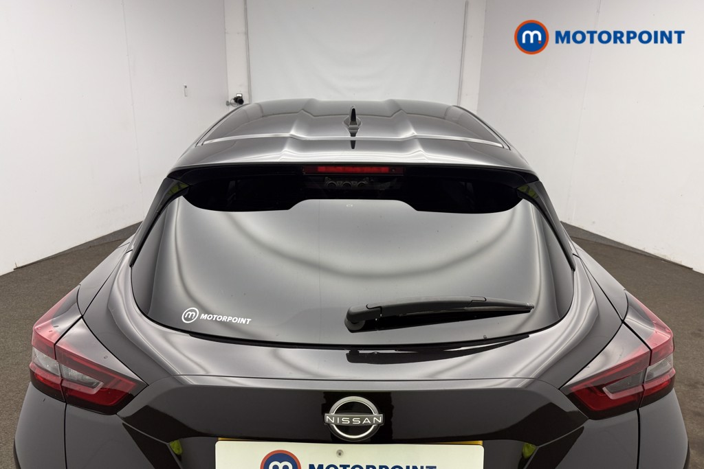 Nissan Juke N-Connecta Manual Petrol SUV - Stock Number (1688241) - 15th supplementary image