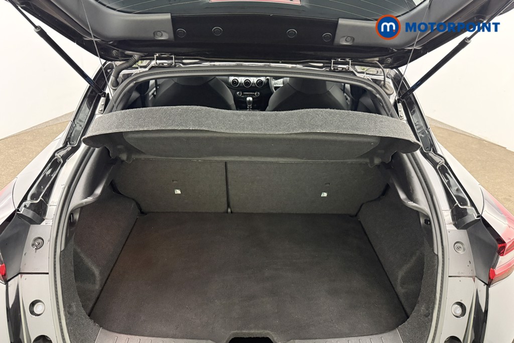Nissan Juke N-Connecta Manual Petrol SUV - Stock Number (1688241) - 17th supplementary image