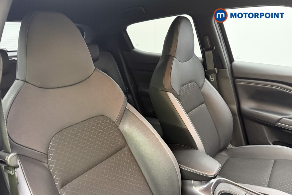 Nissan Juke N-Connecta Manual Petrol SUV - Stock Number (1688241) - 27th supplementary image