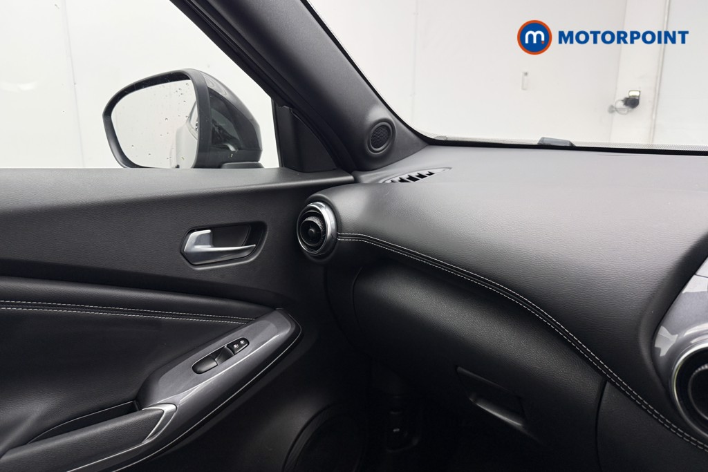 Nissan Juke N-Connecta Manual Petrol SUV - Stock Number (1688241) - 42nd supplementary image