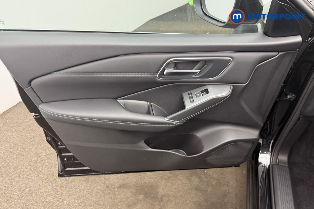Nissan Qashqai Tekna Automatic Petrol-Electric Hybrid SUV - Stock Number (1688255) - 7th supplementary image
