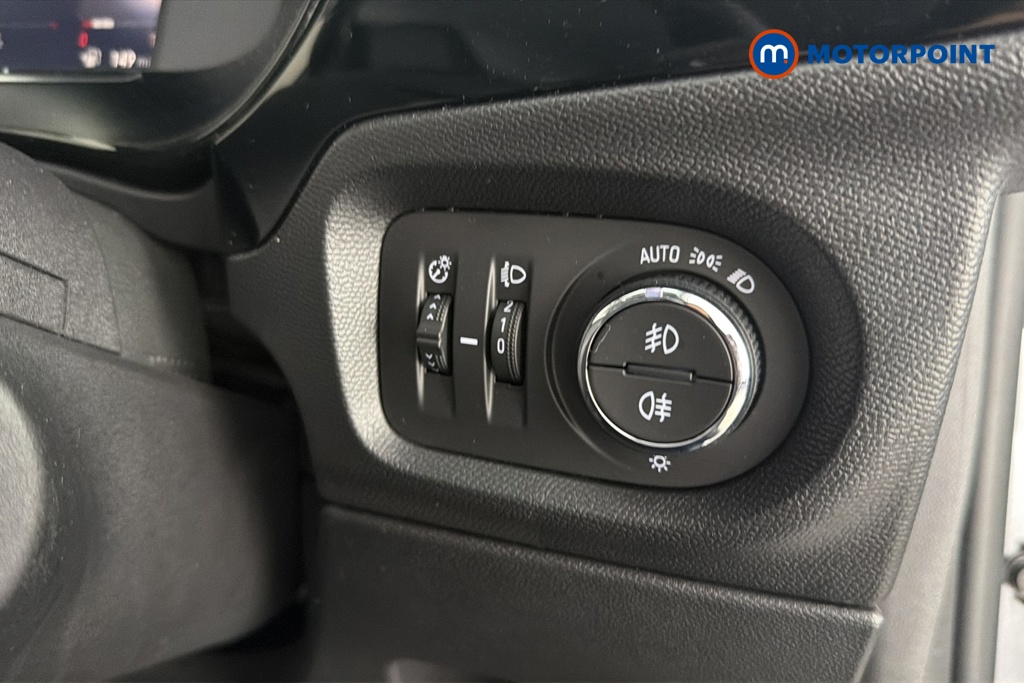 Vauxhall Corsa Elite Nav Automatic Petrol Hatchback - Stock Number (1688544) - 11th supplementary image