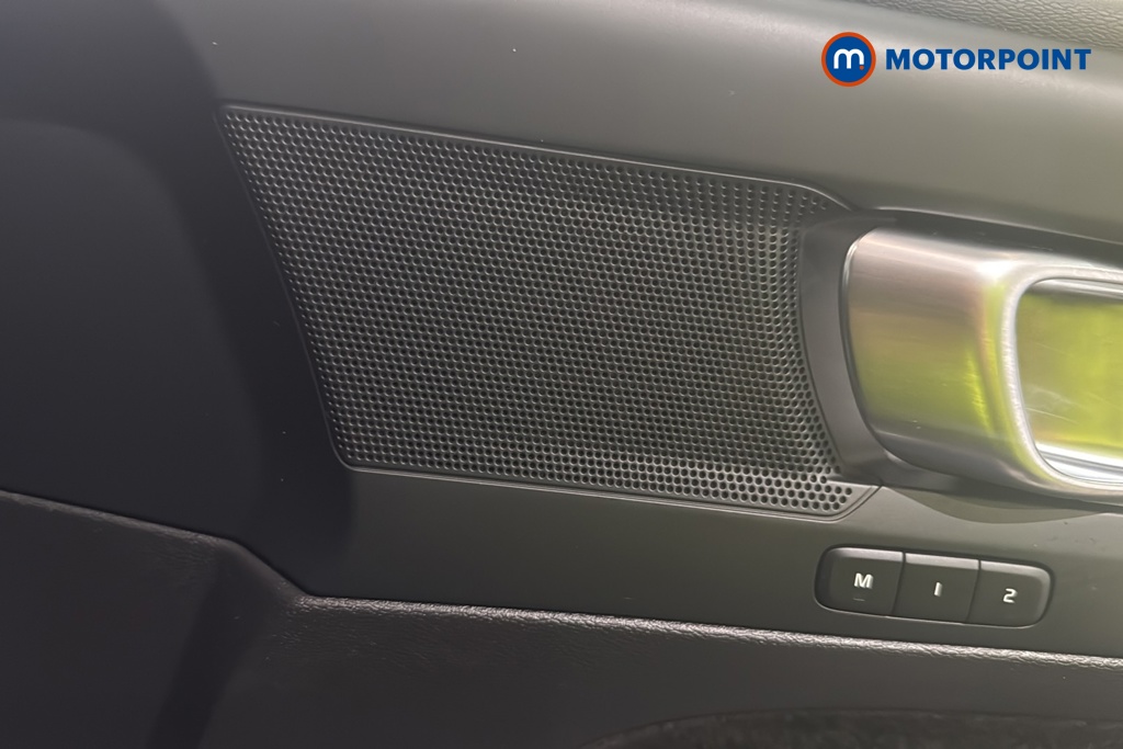 Volvo Xc40 Plus Black Edition Automatic Petrol SUV - Stock Number (1689238) - 21st supplementary image