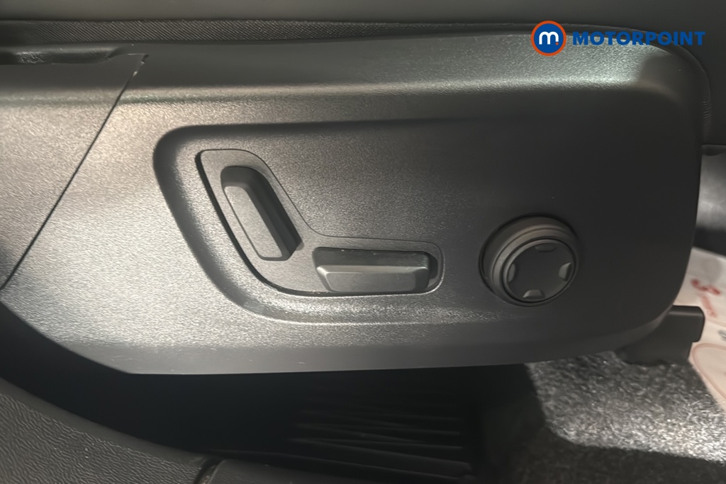 Volvo Xc40 Plus Black Edition Automatic Petrol SUV - Stock Number (1689238) - 23rd supplementary image