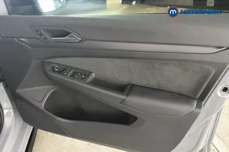 Volkswagen Golf Black Edition Manual Petrol Hatchback - Stock Number (1689563) - 18th supplementary image
