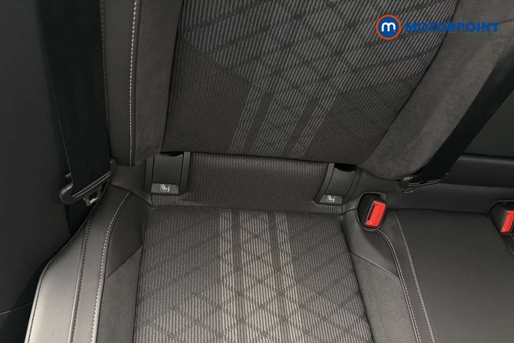 Volkswagen Golf Black Edition Manual Petrol Hatchback - Stock Number (1689563) - 27th supplementary image