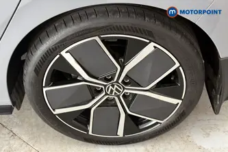 Volkswagen Golf Black Edition Manual Petrol Hatchback - Stock Number (1689563) - 45th supplementary image
