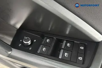 Audi Q3 Black Edition Automatic Petrol SUV - Stock Number (1689685) - 19th supplementary image