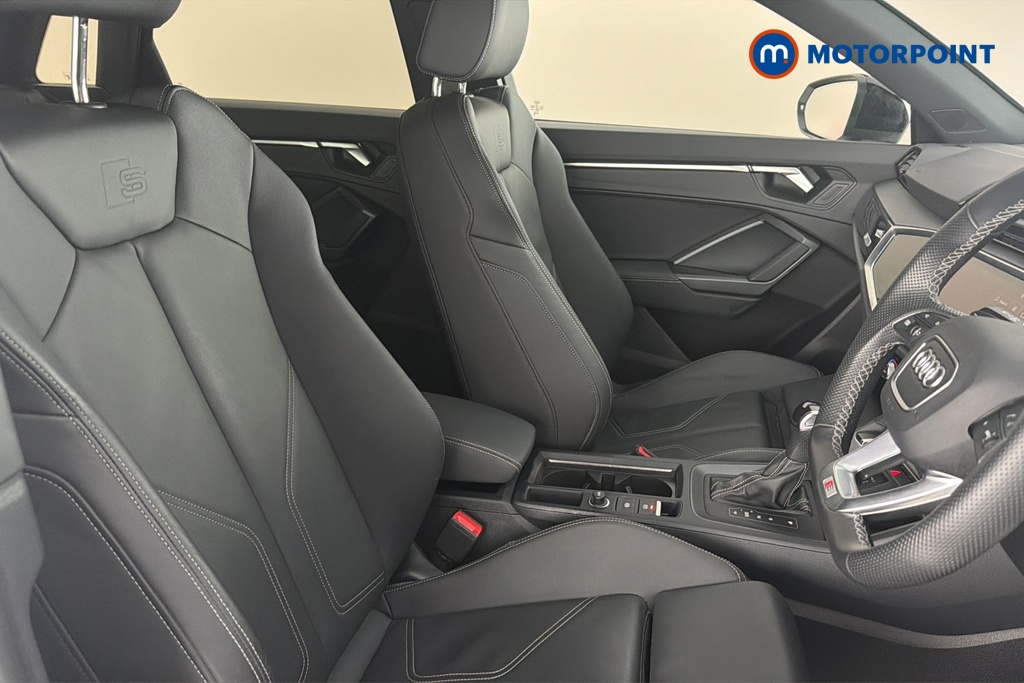 Audi Q3 Black Edition Automatic Petrol SUV - Stock Number (1689685) - 22nd supplementary image