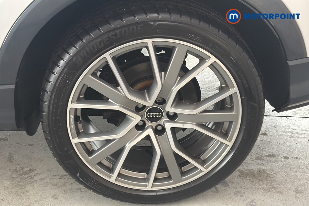 Audi Q3 Black Edition Automatic Petrol SUV - Stock Number (1689685) - 45th supplementary image