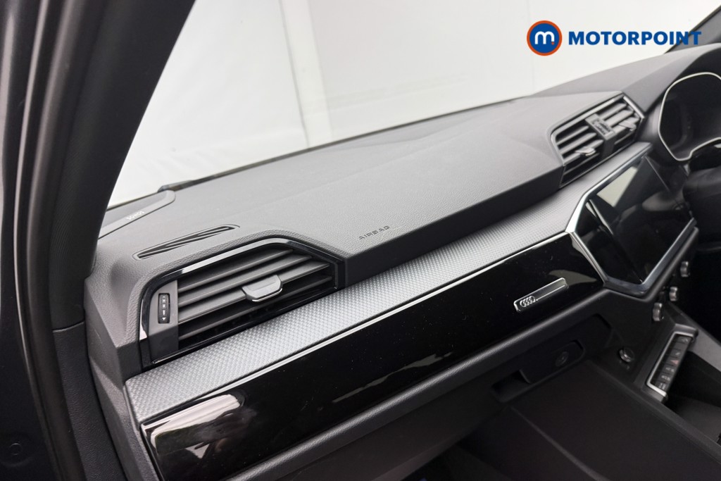 Audi Q3 Black Edition Automatic Petrol SUV - Stock Number (1689980) - 5th supplementary image