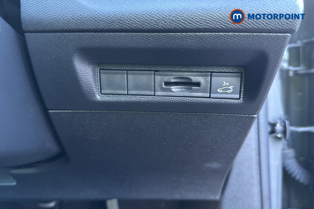 Peugeot 408 GT Automatic Petrol Hatchback - Stock Number (1689982) - 11th supplementary image