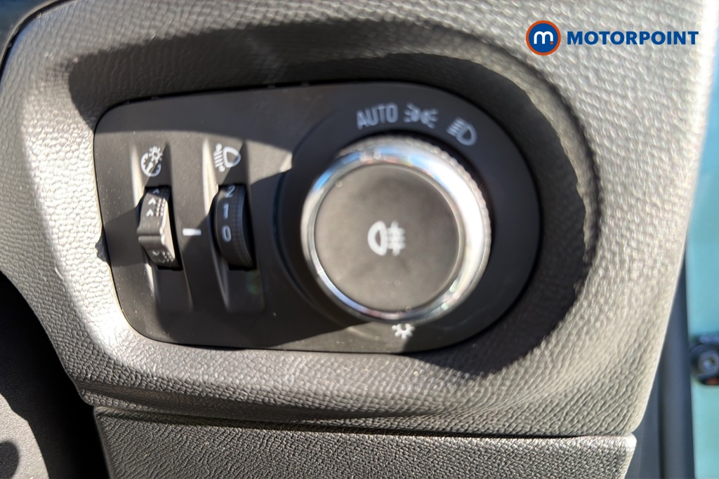 Vauxhall Corsa YES Manual Petrol Hatchback - Stock Number (1639772) - 11th supplementary image