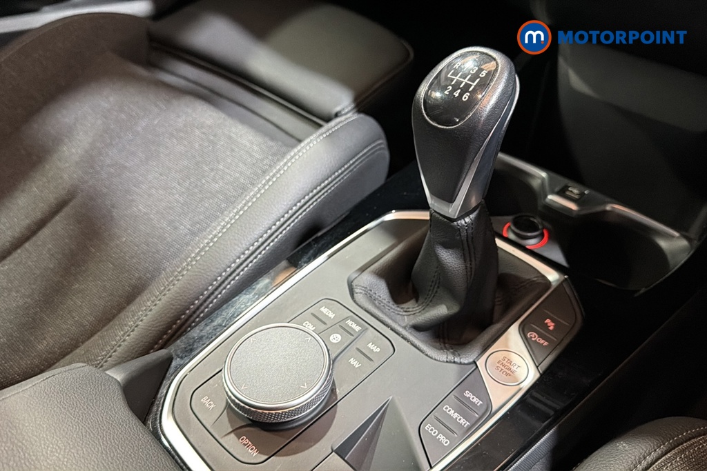 BMW 2 Series Sport Manual Petrol Saloon - Stock Number (1679743) - 15th supplementary image