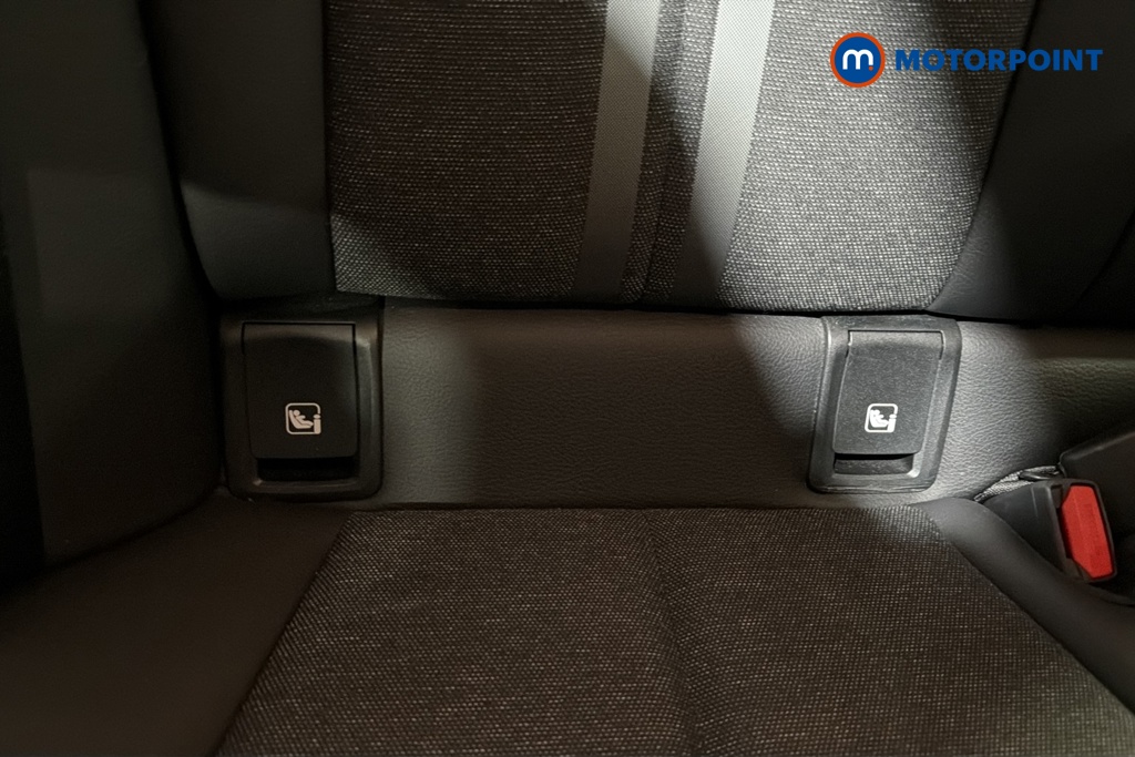 BMW 2 Series Sport Manual Petrol Saloon - Stock Number (1679743) - 27th supplementary image