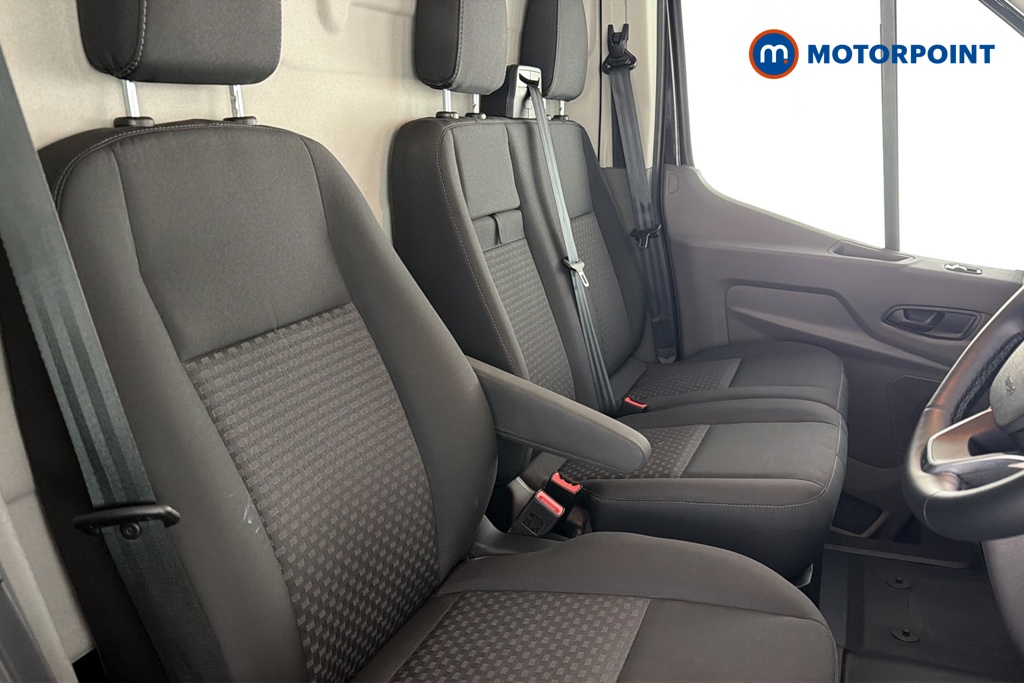 Ford Transit Limited Automatic Diesel Medium Roof Van - Stock Number (1680983) - 22nd supplementary image