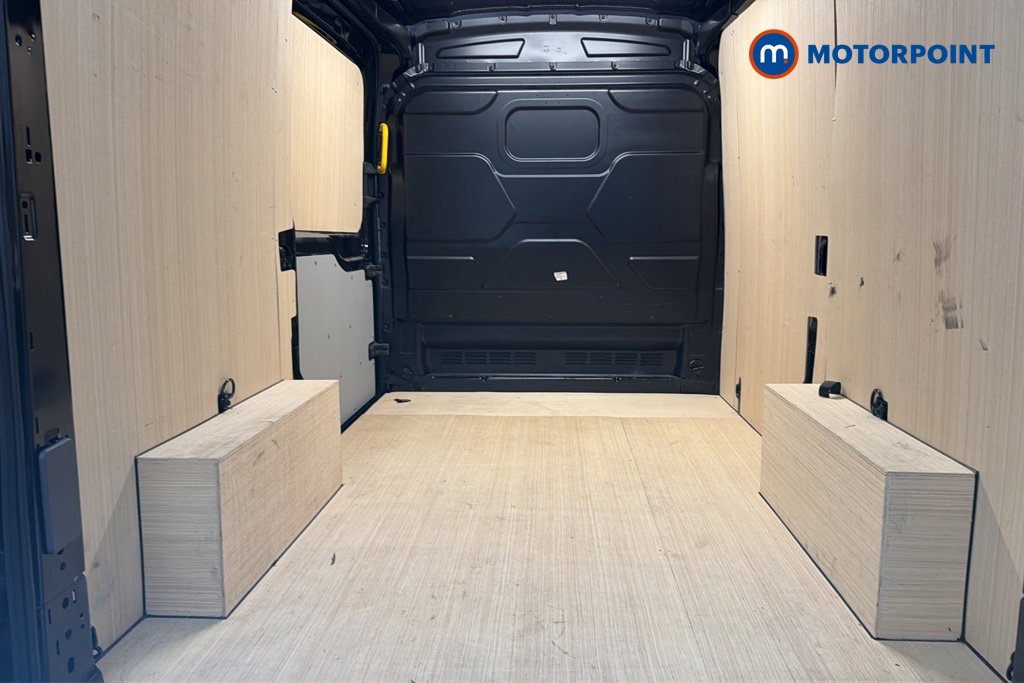 Ford Transit Limited Automatic Diesel Medium Roof Van - Stock Number (1680983) - 30th supplementary image