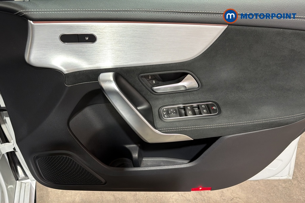 Mercedes-Benz A Class Exclusive Edition Automatic Petrol Hatchback - Stock Number (1684574) - 18th supplementary image