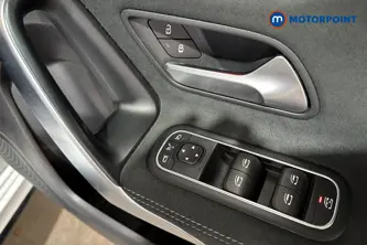 Mercedes-Benz A Class Exclusive Edition Automatic Petrol Hatchback - Stock Number (1684574) - 19th supplementary image