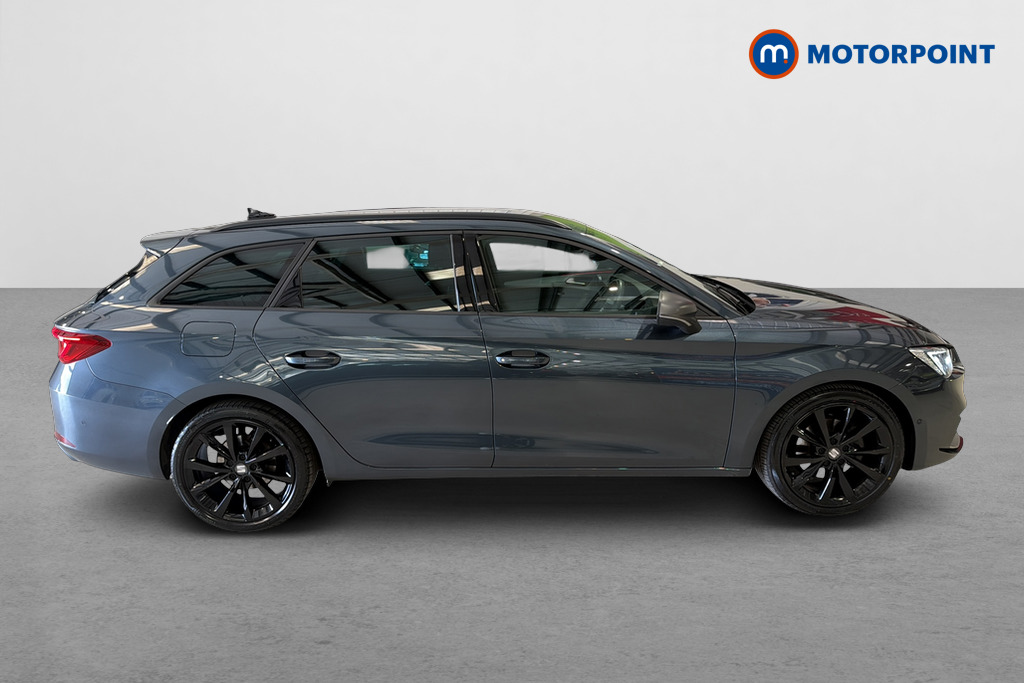 Seat Leon Fr Sport Manual Petrol Estate - Stock Number (1685786) - Passenger side