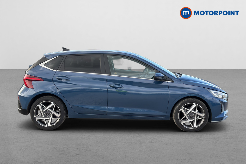 Hyundai I20 Tech Line Automatic Petrol Hatchback - Stock Number (1686038) - Passenger side