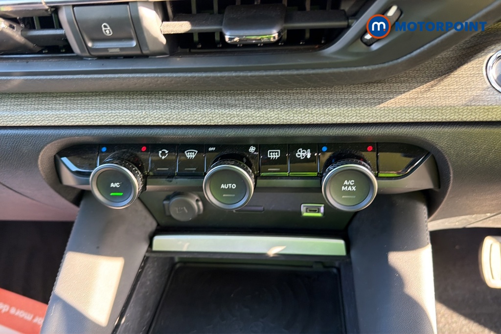 Citroen C5 X Shine Automatic Petrol Hatchback - Stock Number (1686460) - 12th supplementary image