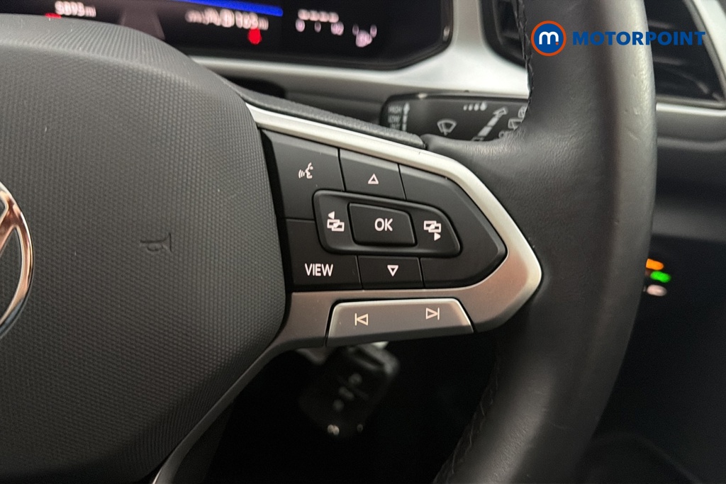 Volkswagen T-Roc Life Manual Petrol SUV - Stock Number (1686753) - 3rd supplementary image