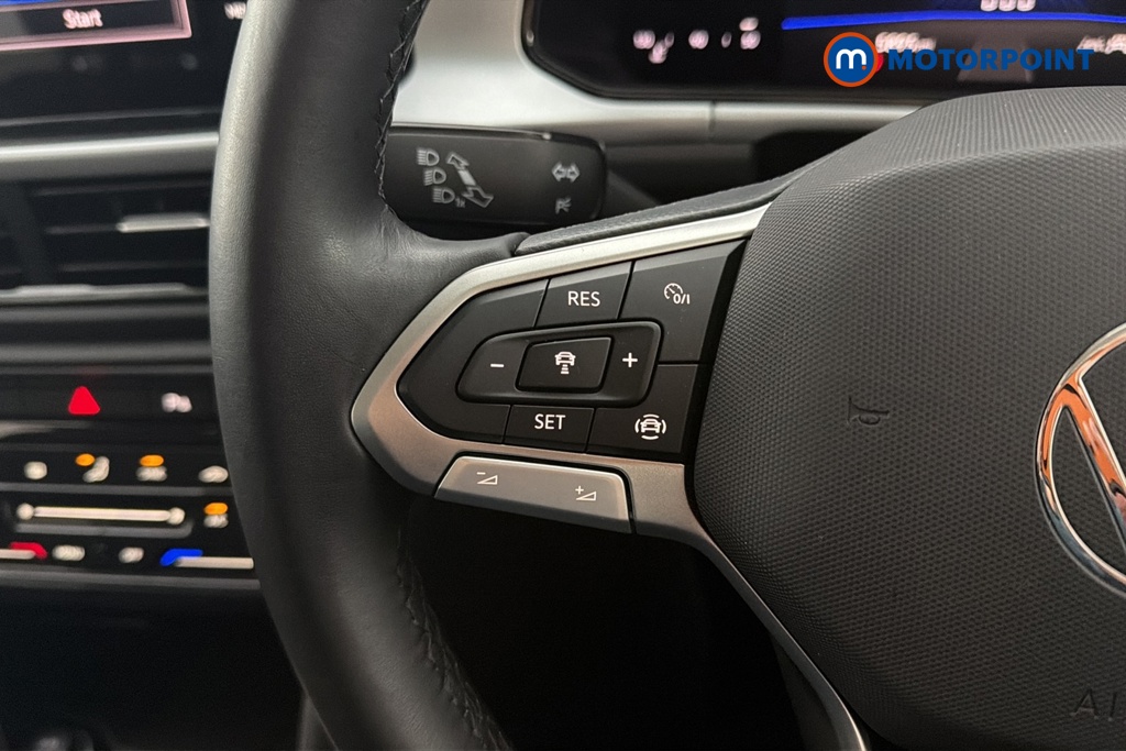 Volkswagen T-Roc Life Manual Petrol SUV - Stock Number (1686753) - 4th supplementary image