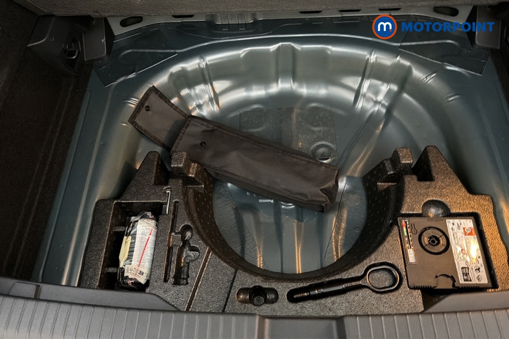 Volkswagen T-Roc Life Manual Petrol SUV - Stock Number (1686753) - 33rd supplementary image