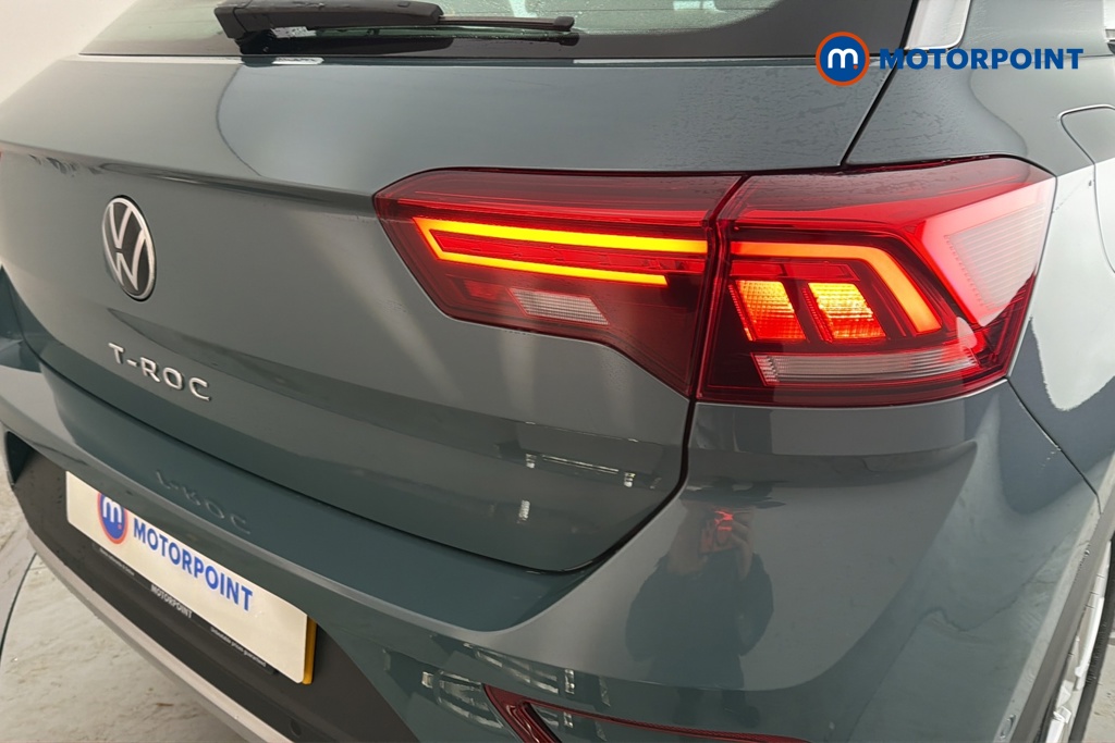 Volkswagen T-Roc Life Manual Petrol SUV - Stock Number (1686753) - 36th supplementary image