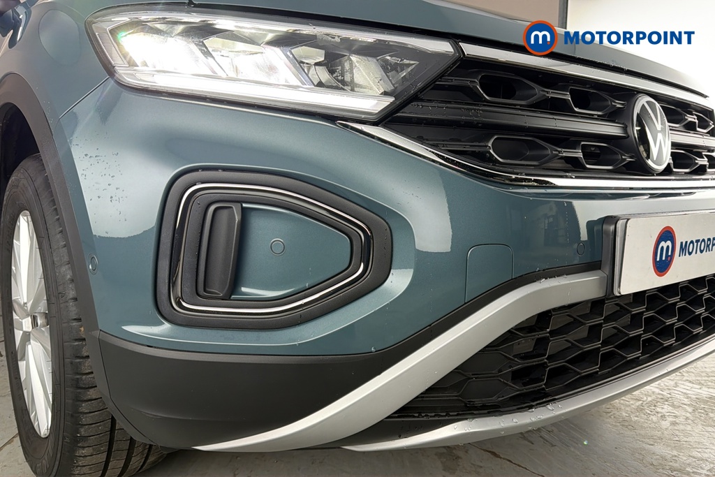 Volkswagen T-Roc Life Manual Petrol SUV - Stock Number (1686753) - 38th supplementary image