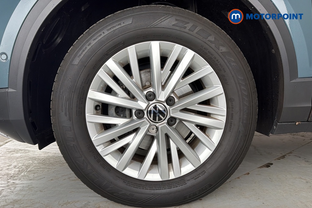 Volkswagen T-Roc Life Manual Petrol SUV - Stock Number (1686753) - 44th supplementary image