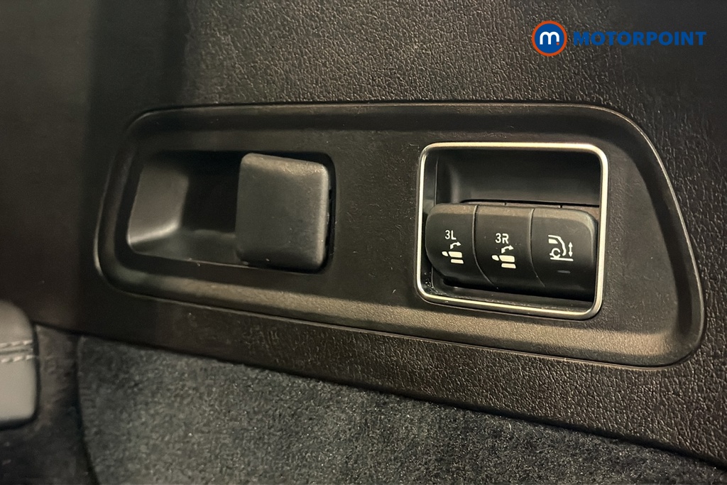 Mercedes-Benz GLS Night Edition Automatic Diesel SUV - Stock Number (1688505) - 999th supplementary image