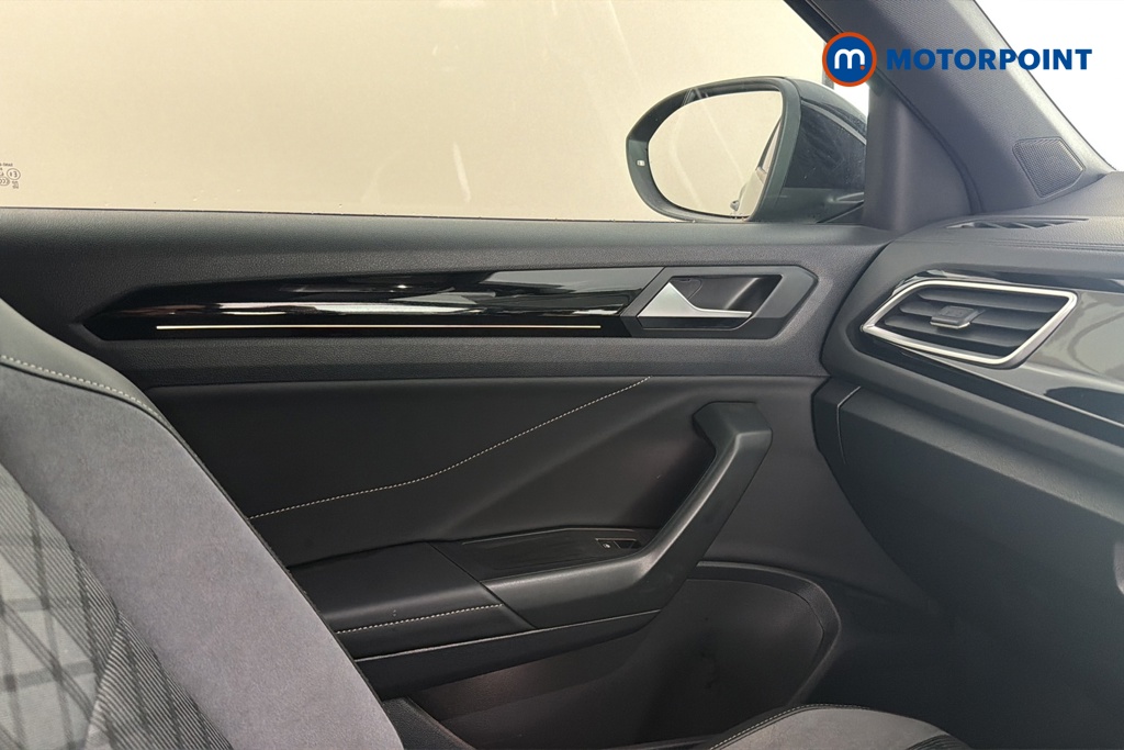 Volkswagen T-Roc R-Line Automatic Petrol SUV - Stock Number (1689514) - 10th supplementary image