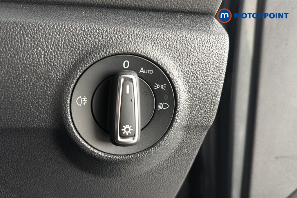 Volkswagen T-Roc R-Line Automatic Petrol SUV - Stock Number (1689514) - 11th supplementary image