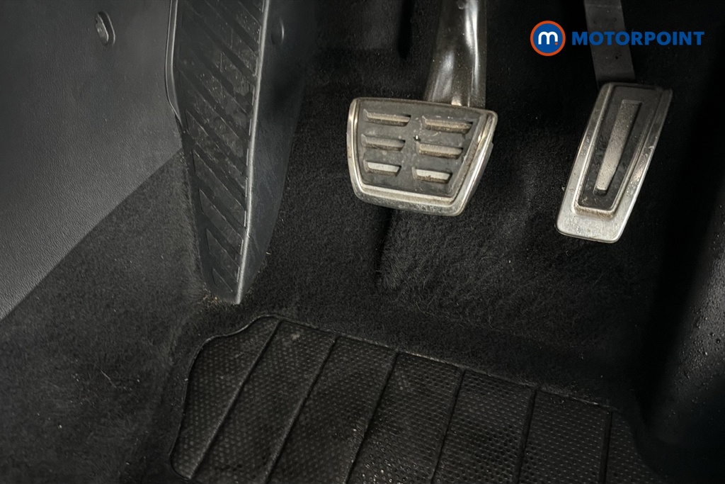 Volkswagen T-Roc R-Line Automatic Petrol SUV - Stock Number (1689514) - 24th supplementary image