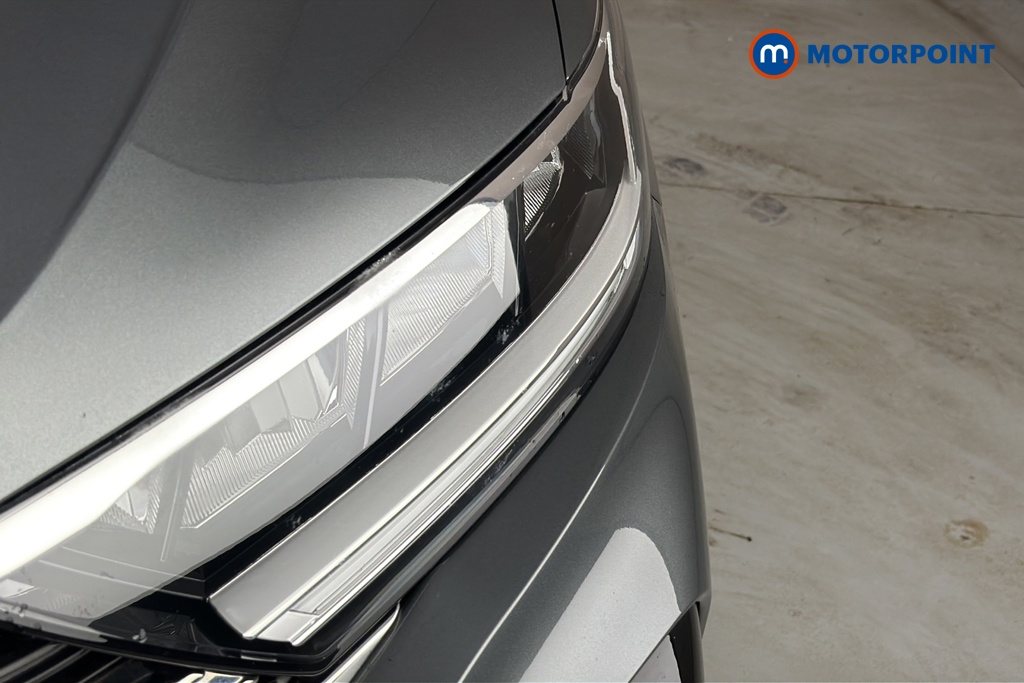 Volkswagen T-Roc R-Line Automatic Petrol SUV - Stock Number (1689514) - 42nd supplementary image