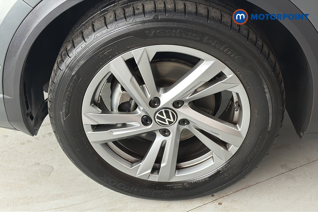 Volkswagen T-Roc R-Line Automatic Petrol SUV - Stock Number (1689514) - 44th supplementary image