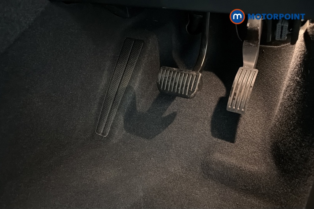Volvo Xc40 Core Automatic Petrol SUV - Stock Number (1689682) - 24th supplementary image