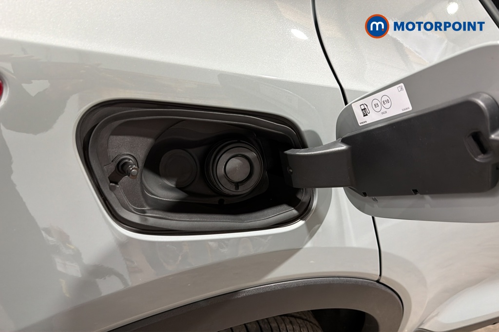 Volvo Xc40 Core Automatic Petrol SUV - Stock Number (1689682) - 41st supplementary image