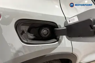Volvo Xc40 Core Automatic Petrol SUV - Stock Number (1689682) - 41st supplementary image