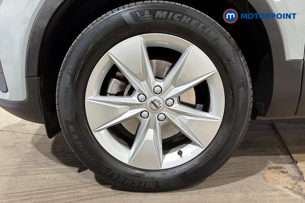 Volvo Xc40 Core Automatic Petrol SUV - Stock Number (1689682) - 44th supplementary image