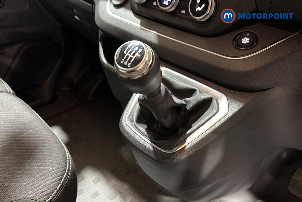 Renault Trafic Extra Sport Manual Diesel Panel Van - Stock Number (1686686) - 15th supplementary image