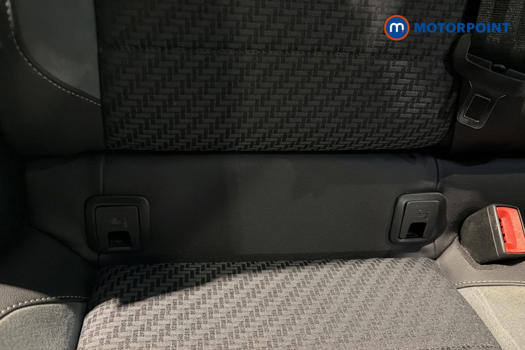 Volkswagen T-Roc R-Line Manual Diesel SUV - Stock Number (1688196) - 27th supplementary image