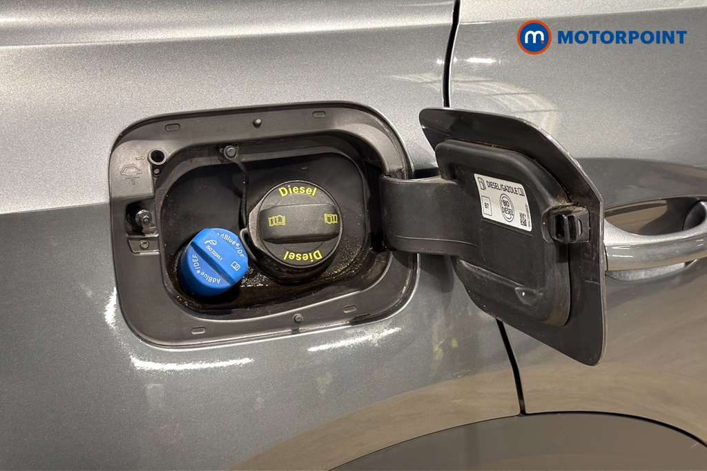 Volkswagen T-Roc R-Line Manual Diesel SUV - Stock Number (1688196) - 41st supplementary image