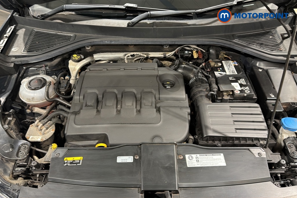 Volkswagen T-Roc R-Line Manual Diesel SUV - Stock Number (1688196) - 48th supplementary image
