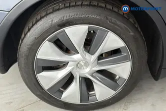 Tesla Model Y Long Range Automatic Electric SUV - Stock Number (1689586) - 46th supplementary image