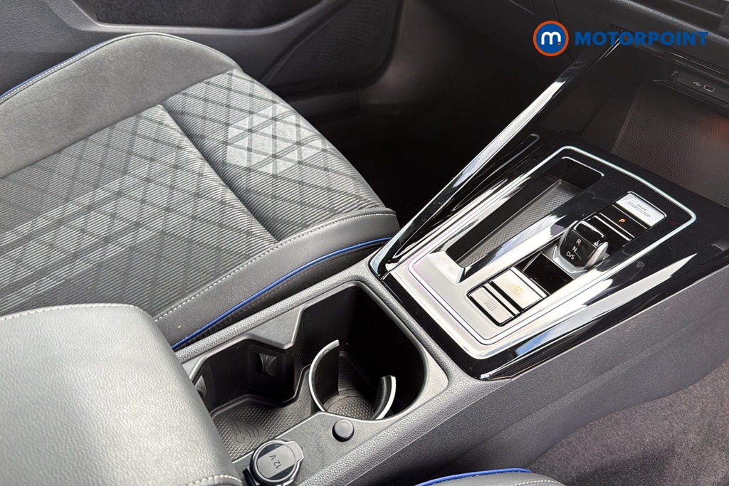 Volkswagen Golf R-Line Automatic Petrol Hatchback - Stock Number (1690080) - 15th supplementary image